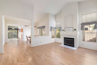 40493 Via Estrada, Murrieta, CA 92562 - Photo 10