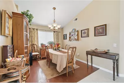 24165 Corte Valente, Murrieta, CA 92562 - Photo 10