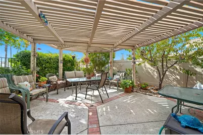 24165 Corte Valente, Murrieta, CA 92562 - Photo 16