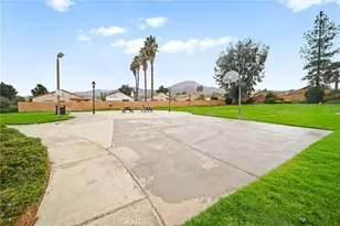 27780 Hillpointe Dr, Menifee, CA 92585 - Photo 34
