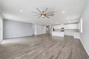 32323 Roman Warren, Winchester, CA 92596 - Photo 8