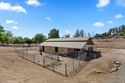 36410 Calle Puerto Bonita, Temecula, CA 92592 - Photo 34