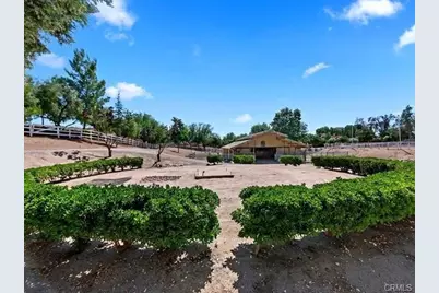 36410 Calle Puerto Bonita, Temecula, CA 92592 - Photo 38