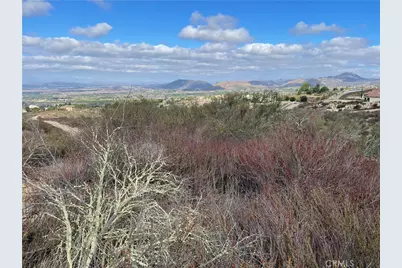 1 Esplendida Way, Temecula, CA 92592 - Photo 2