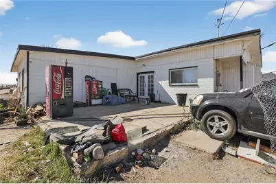 11550 Cactus, Phelan, CA 92371 - Photo 4