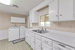 725 W Thornton Ave, Hemet, CA 92543 - Photo 10