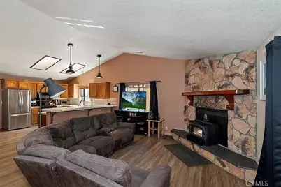 1064 Pine, Big Bear Lake, CA 92314 - Photo 8