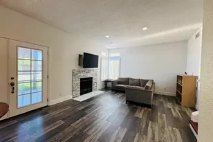 39779 Oak Cliff Dr, Temecula, CA 92591 - Photo 2