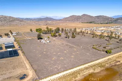 31125 Golden Valley Drive, Winchester, CA 92596 - Photo 12