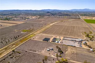 31125 Golden Vly Dr, Winchester, CA 92596 - Photo 6