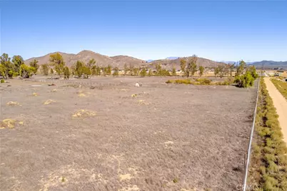 31125 Golden Valley Drive, Winchester, CA 92596 - Photo 16