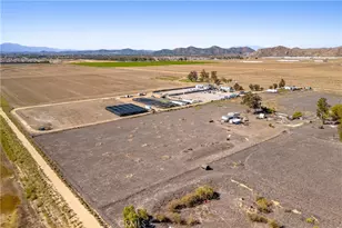 31125 Golden Vly Dr, Winchester, CA 92596 - Photo 8