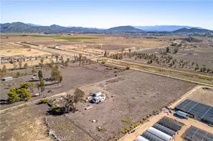 31125 Golden Vly Dr, Winchester, CA 92596 - Photo 22