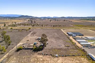 31125 Golden Valley Drive, Winchester, CA 92596 - Photo 18