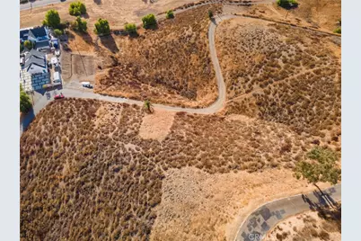 36 Ryan Ave, Lake Elsinore, CA 92530 - Photo 2