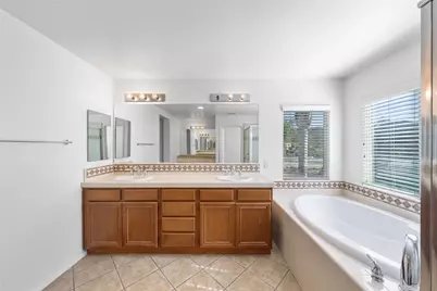 27876 Post Oak, Murrieta, CA 92562 - Photo 46