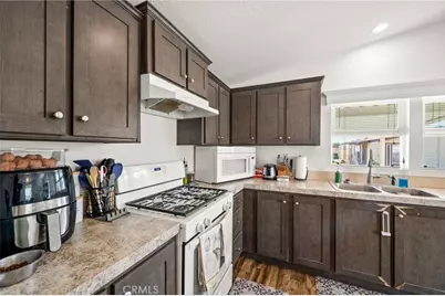 32900 Riverside Drive #53, Lake Elsinore, CA 92530 - Photo 6