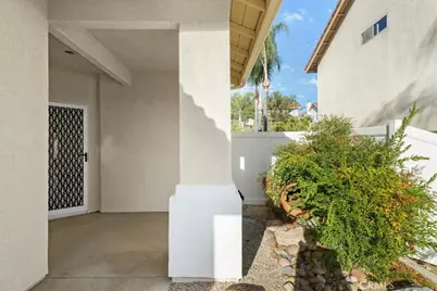 23832 Matador Way, Murrieta, CA 92562 - Photo 6