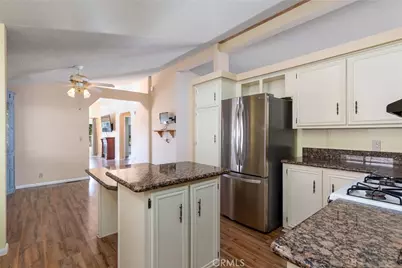 38350 Via Taffia, Murrieta, CA 92563 - Photo 12