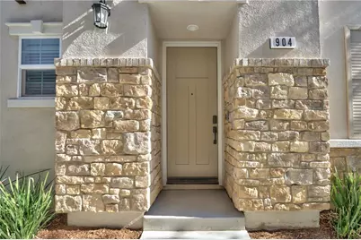 41976 Isadora #904, Murrieta, CA 92562 - Photo 4