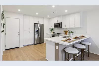 6393 Sierra Vista Lane #4, Fontana, CA 92336 - Photo 12