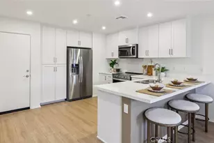 6393 Sierra Vis Ln, Fontana, CA 92336 - Photo 12