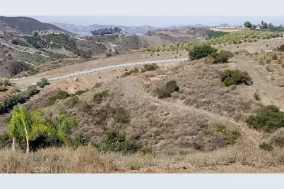 8 La Cruz Drive, Temecula, CA 92590 - Photo 2