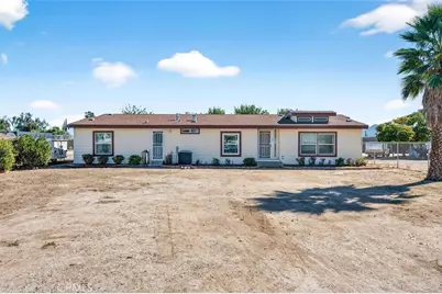 28576 Whittier, Winchester, CA 92596 - Photo 2