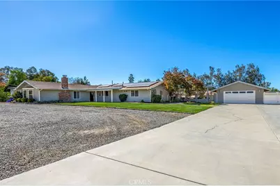 30245 Santa Fe, Hemet, CA 92543 - Photo 2