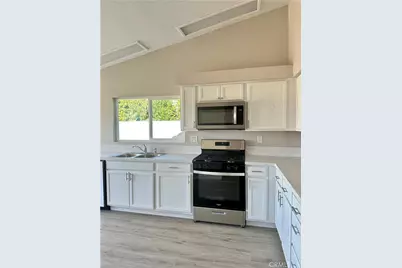 2196 Rosemary Court, Hemet, CA 92545 - Photo 8