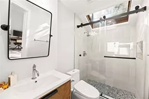 256 Juniper Ave, Carlsbad, CA 92008 - Photo 18