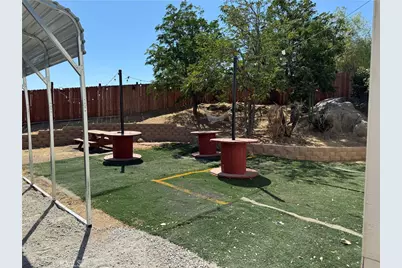 26036 Calvert Ave, Hemet, CA 92545 - Photo 8