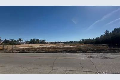 1105 Eaton Avenue, Hemet, CA 92543 - Photo 2