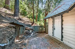 23740 Skyland, Crestline, CA 92325 - Photo 26