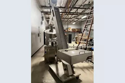 2211 Hunts, San Bernardino, CA 92408 - Photo 4