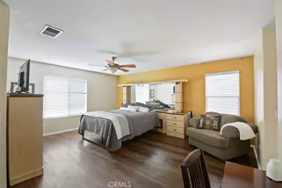 17049 La Vesu Rd., Fontana, CA 92337 - Photo 16