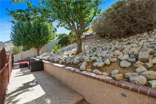 17049 La Vesu Rd, Fontana, CA 92337 - Photo 24