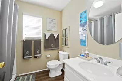 17049 La Vesu Rd., Fontana, CA 92337 - Photo 20