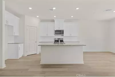 14818 Desert Lily Court, Apple Valley, CA 92307 - Photo 2