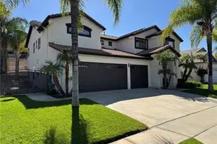 664 Rembrandt, Corona, CA 92882 - Photo 2