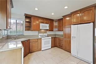 24385 Via Las Junitas, Murrieta, CA 92562 - Photo 10