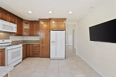 24385 Via Las Junitas, Murrieta, CA 92562 - Photo 12