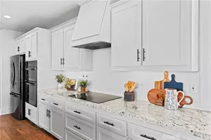 41950 Hacienda Dr, Murrieta, CA 92562 - Photo 18