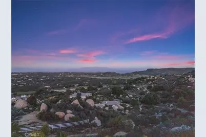 41950 Hacienda Dr, Murrieta, CA 92562 - Photo 2