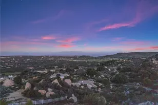 41950 Hacienda Dr, Murrieta, CA 92562 - Photo 2