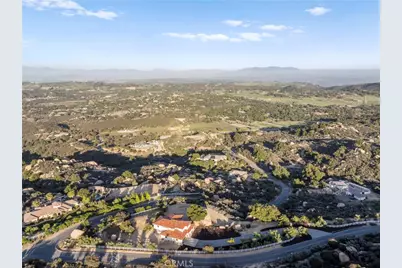 41950 Hacienda Dr, Murrieta, CA 92562 - Photo 70