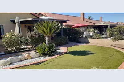 1484 Pepper Tree Drive, Hemet, CA 92543 - Photo 2