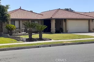 1484 Pepper Tree Dr, Hemet, CA 92543 - Photo 2