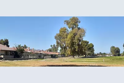 1484 Pepper Tree Drive, Hemet, CA 92543 - Photo 24