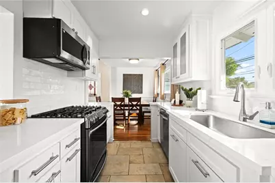 2689 Santa Ana Avenue, Costa Mesa, CA 92627 - Photo 12